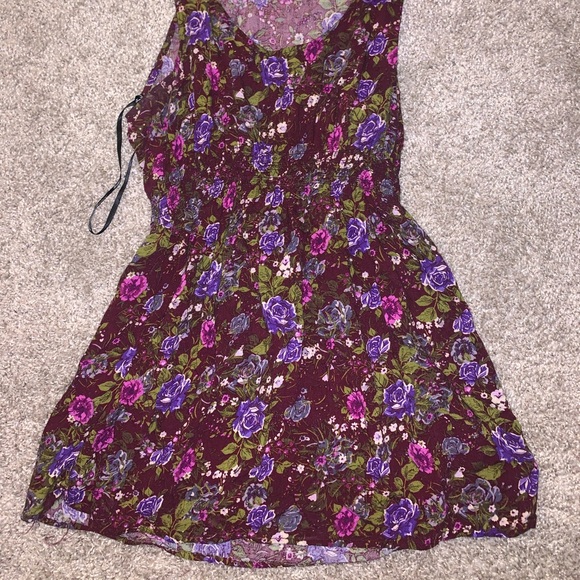 Forever 21 Maroon & Purple Floral Blouse size S - Picture 6 of 10